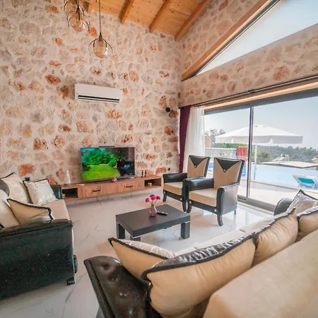 Villa Zuemruet - 2 Bedroom Holiday Villa With Jacuzzi In Kalkan - Uzumlu Caykoy