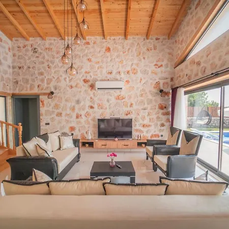 Zuemruet - 2 Bedroom Holiday Villa With Jacuzzi In Kalkan - Uzumlu Villa *