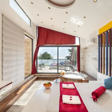 Zuemruet - 2 Bedroom Holiday Villa With Jacuzzi In Kalkan - Uzumlu Caykoy
