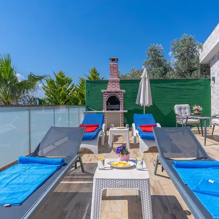 Zuemruet - 2 Bedroom Holiday Villa With Jacuzzi In Kalkan - Uzumlu Villa Caykoy